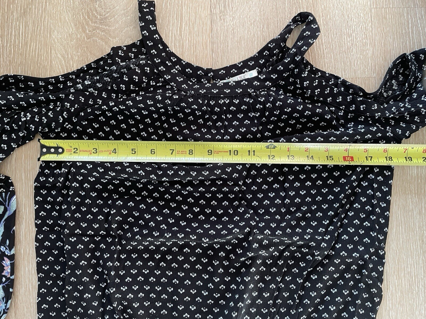 LOVE, FIRE Long Sleeve Cold Shoulder Black/White and Floral Top, Size PS8