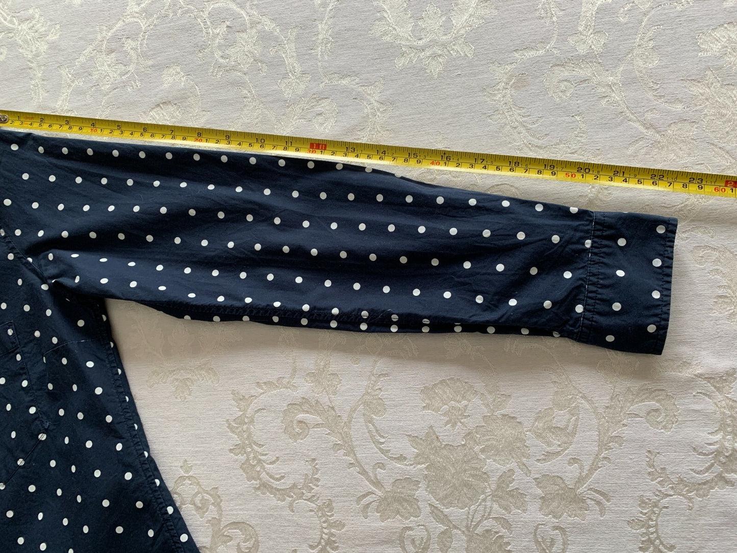 GAP Navy& White Polka Dot 100% Cotton Button Shirt6