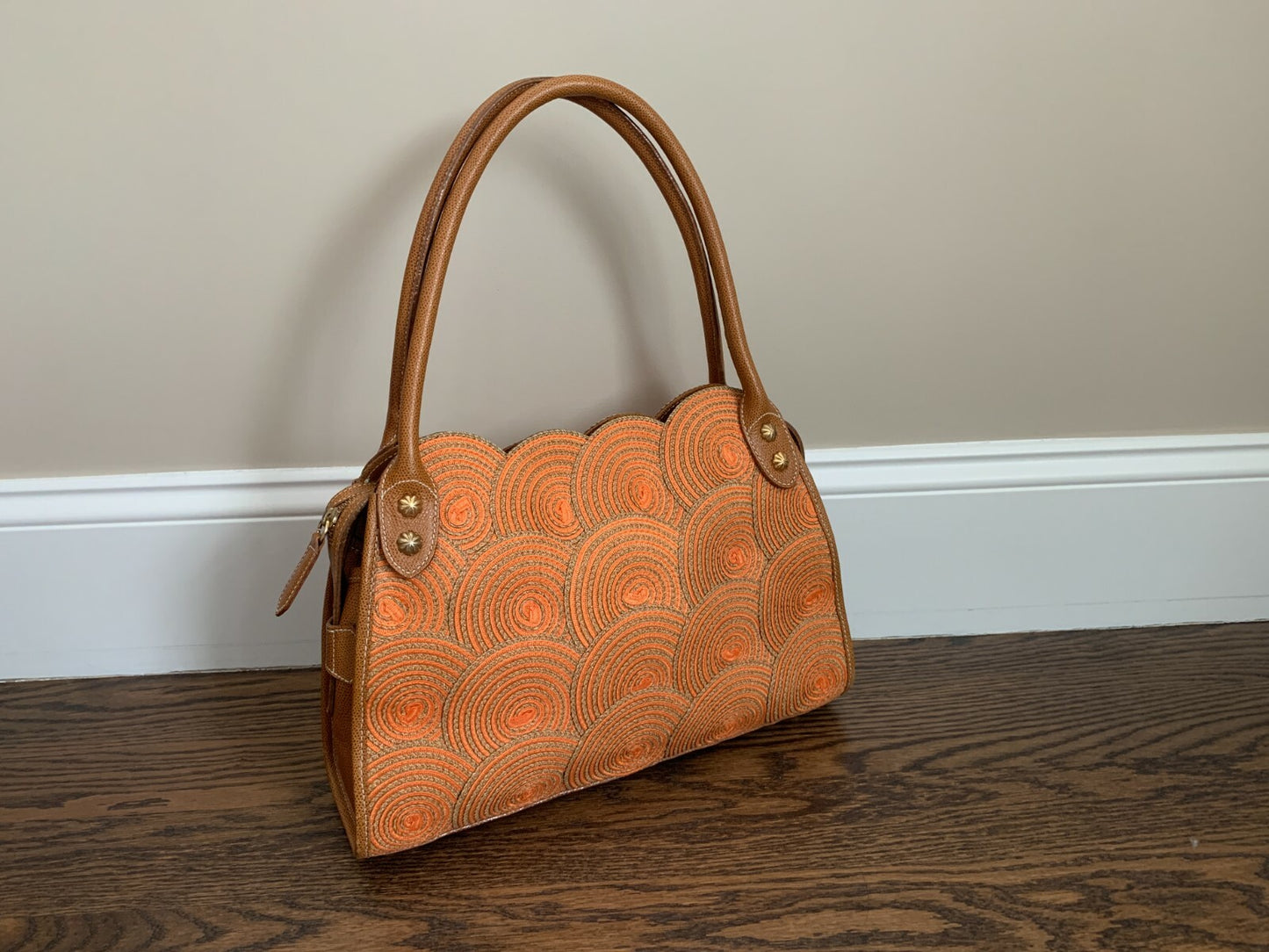 ERIC JAVITS Lil Circles Natural & Orange Scalloped Leather & Raffia Handbag0