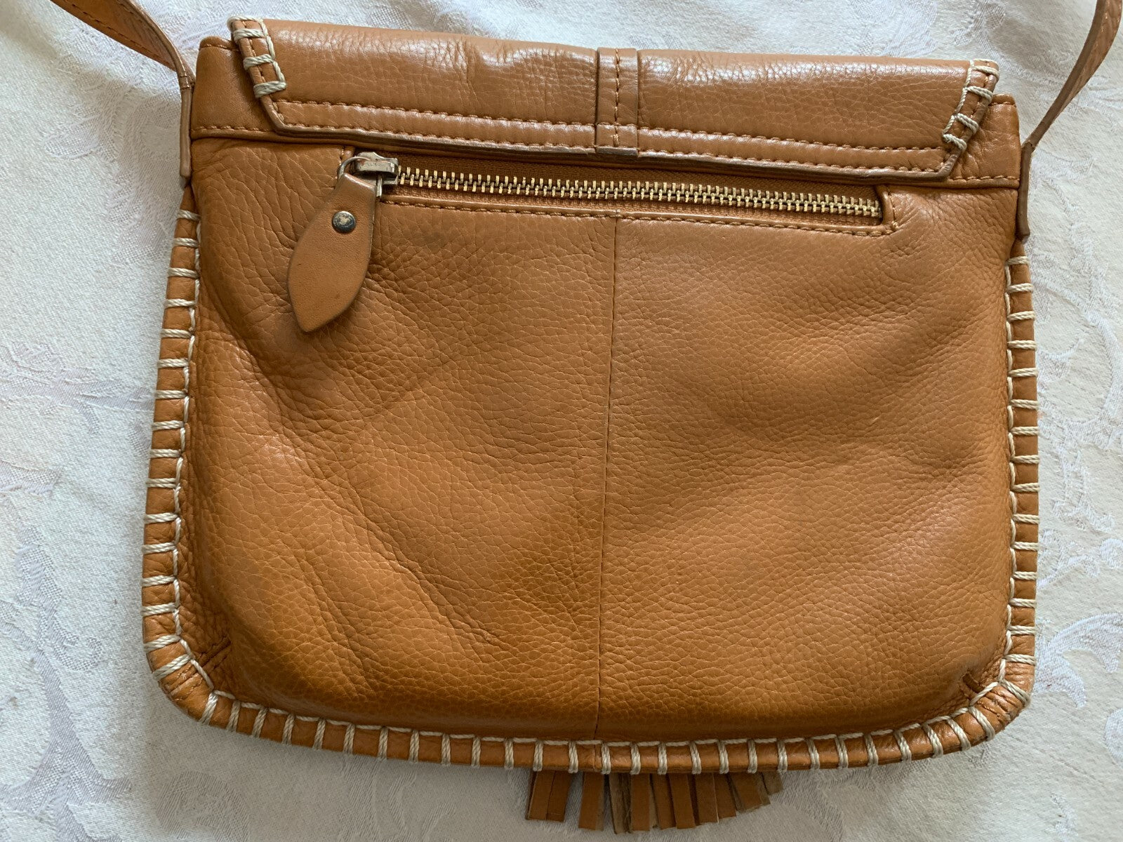CLARKS Leather Crossbody bag with tassel3