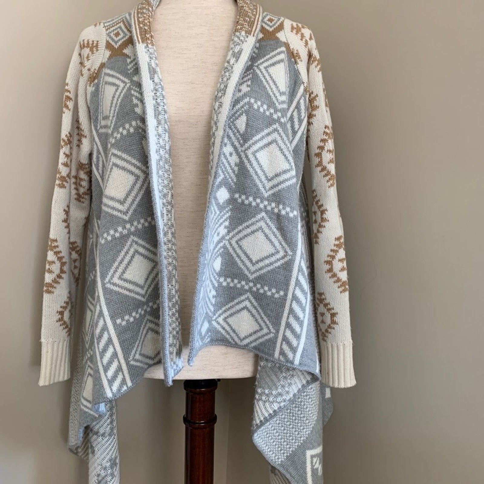 HIPPIE ROSE boho style asymmetric print sweater1
