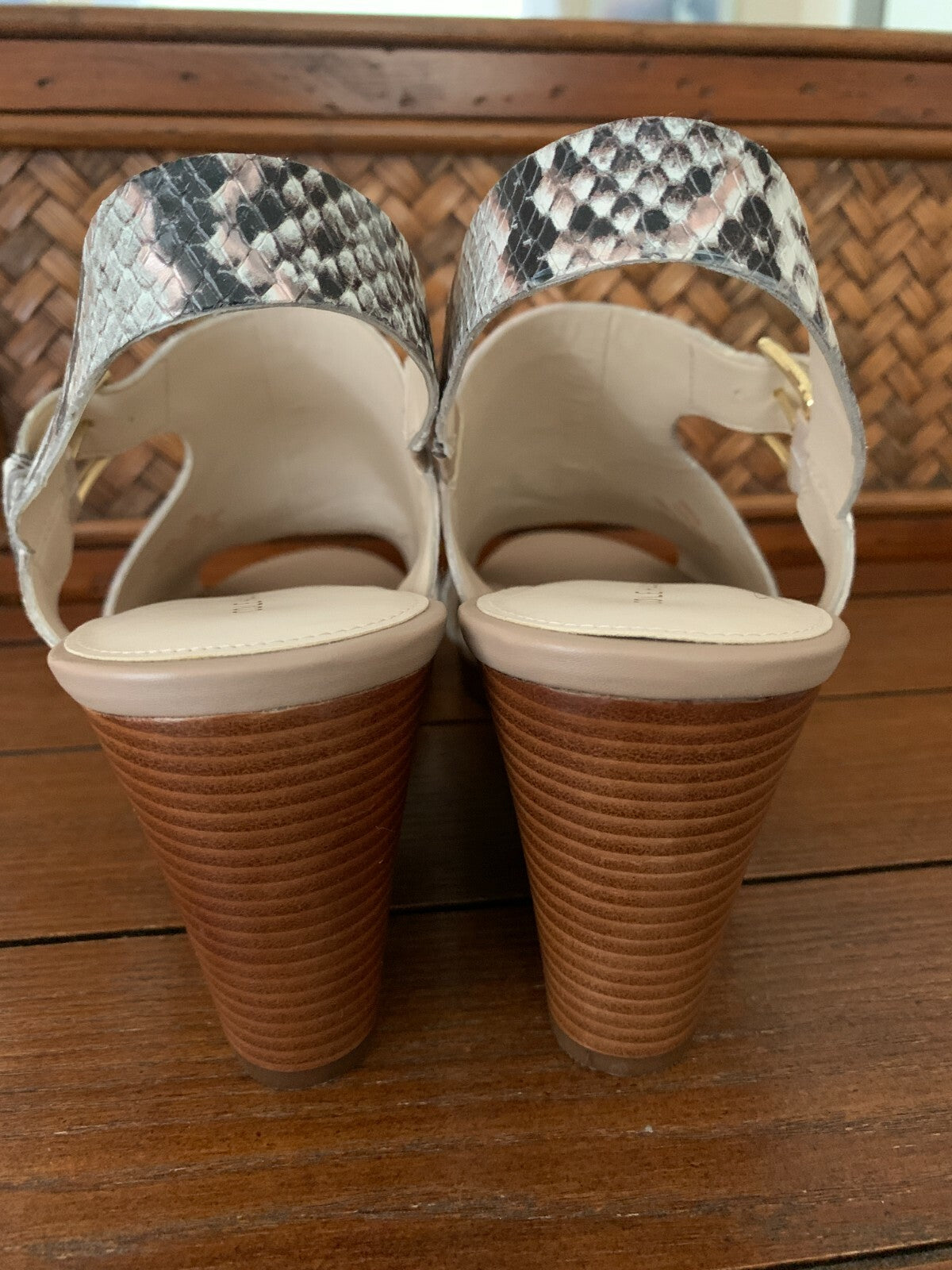COLE HAAN Philomina Wedge Sandal Embossed Leather Wedge, Size 101