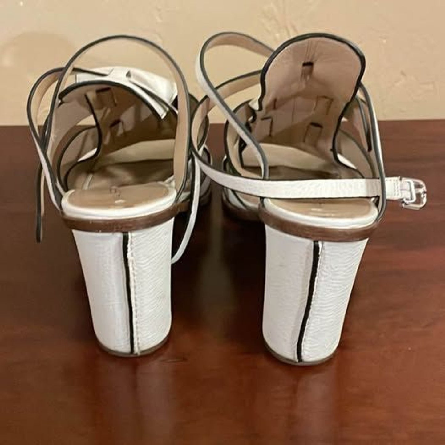 Via Spiga winter white leather open toe strap shoes, Size 81
