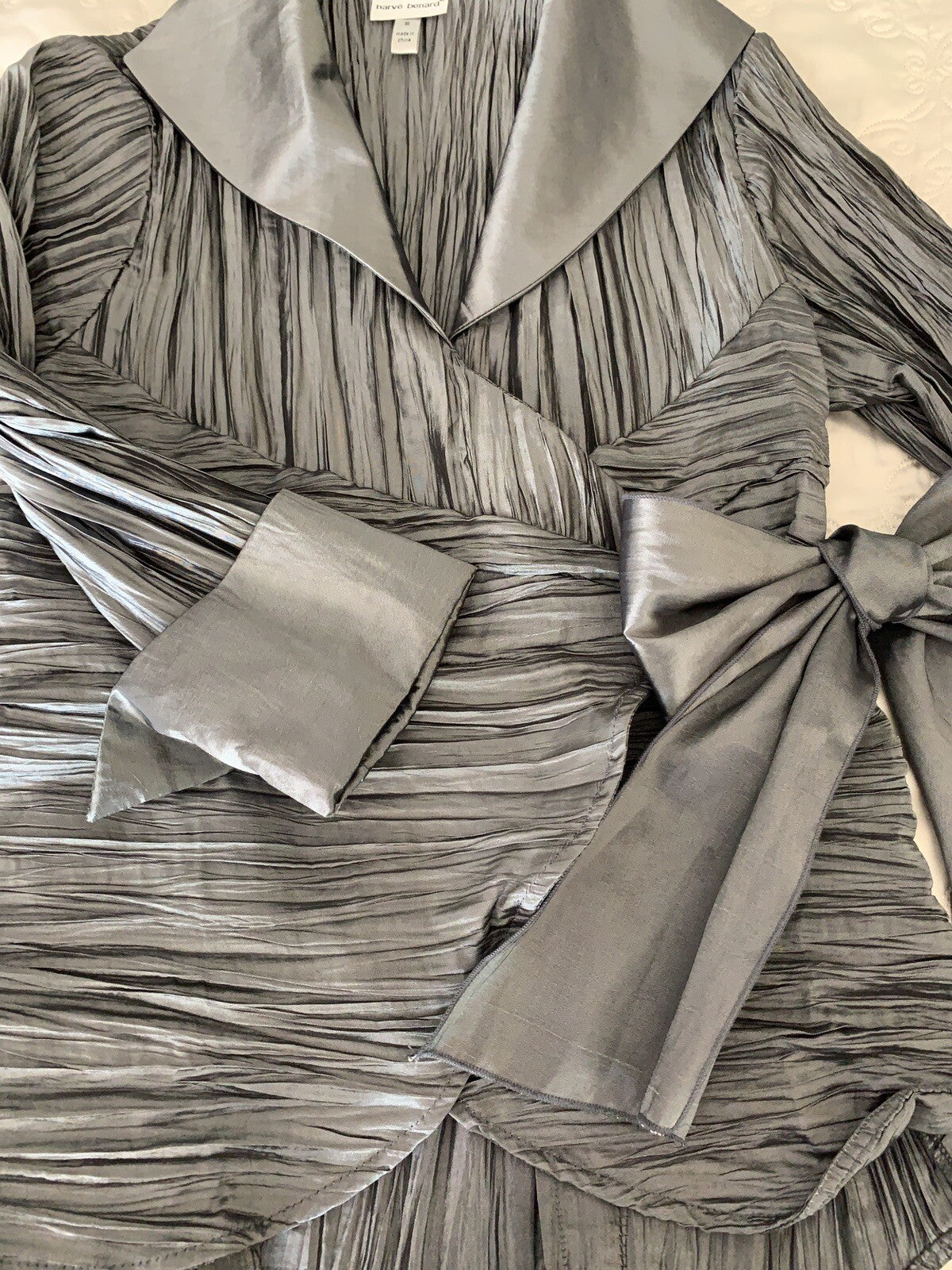 HARVE BENARD Fancy Crinkled Metallic Top w/Tie & Bow1