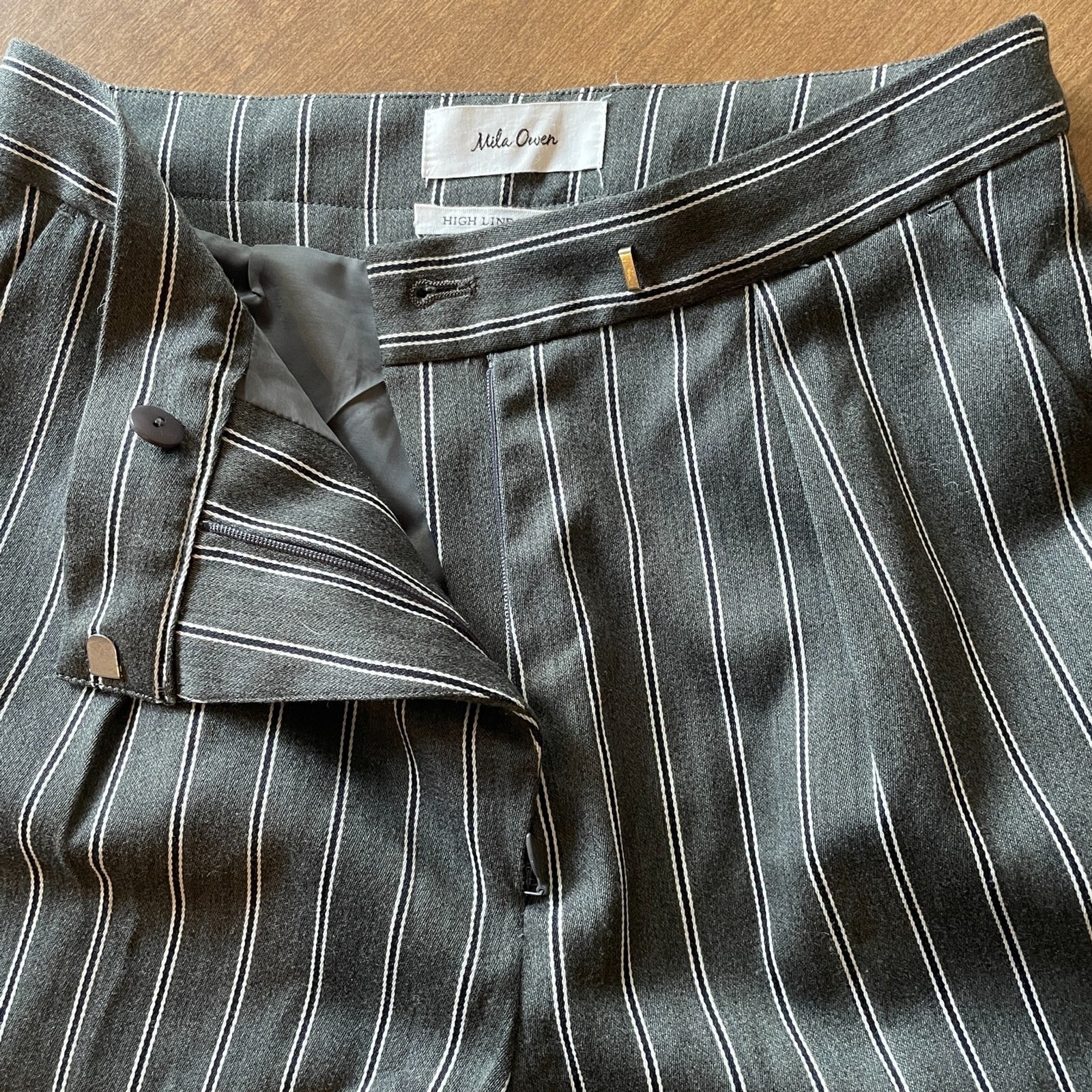 MILA OWEN New Women's Gray High Line Fabric Pinstripe Pleated Pants, Size 04