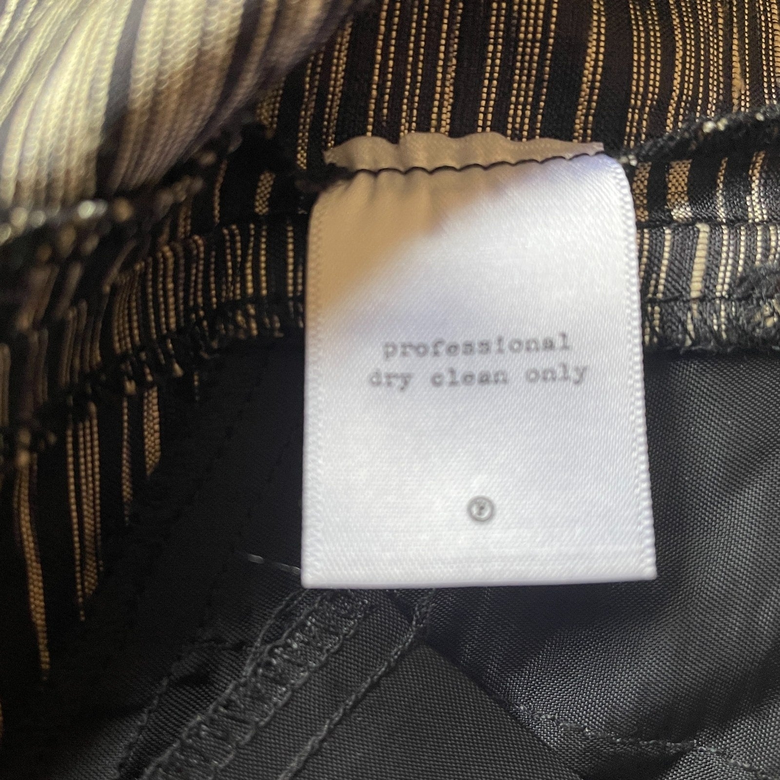 RAG & BONE New Black Gold Metallic % Silk Shorts, Size 105