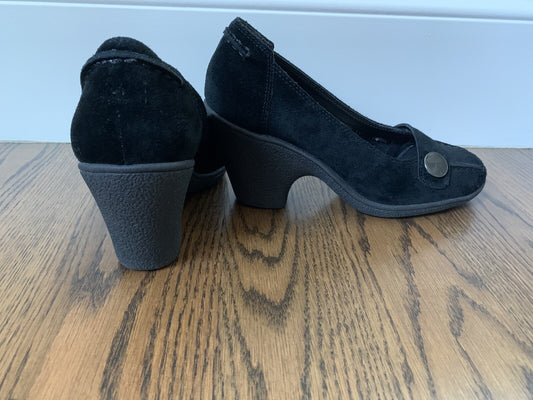 AEROSOLES Smoothie Slip-on Shoe, 3.25” Heel, Black Suede, Size 7.50