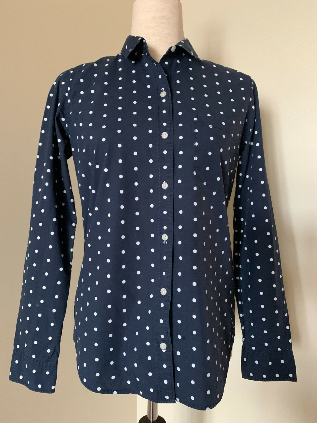 GAP Navy& White Polka Dot 100% Cotton Button Shirt0