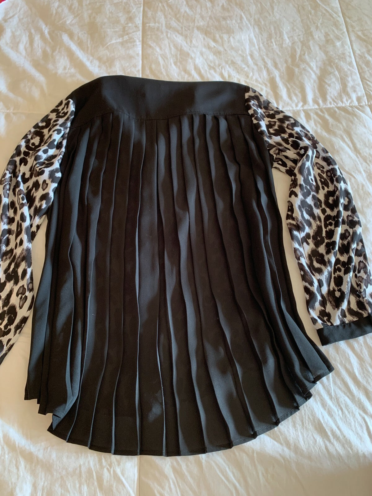 CHICO'S Black and White Animal Print Pleated Blouse, Size 11