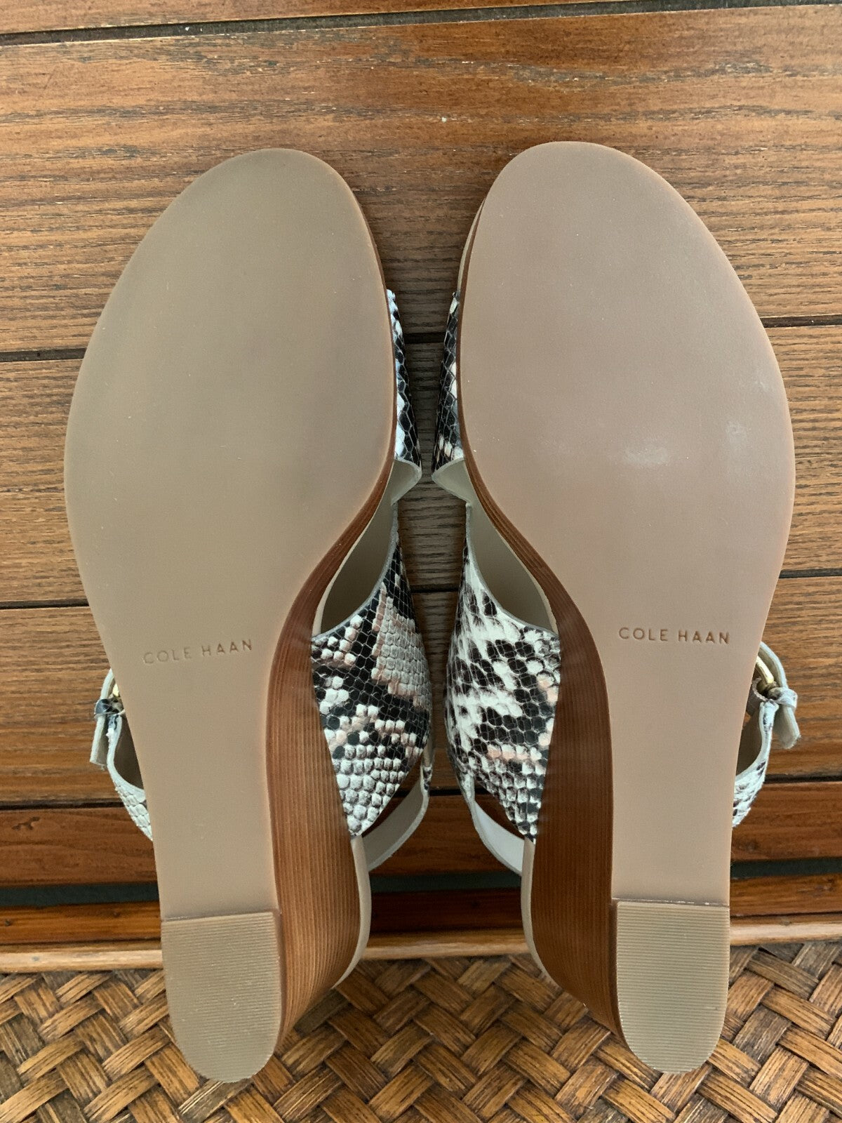 COLE HAAN Philomina Wedge Sandal Embossed Leather Wedge, Size 102