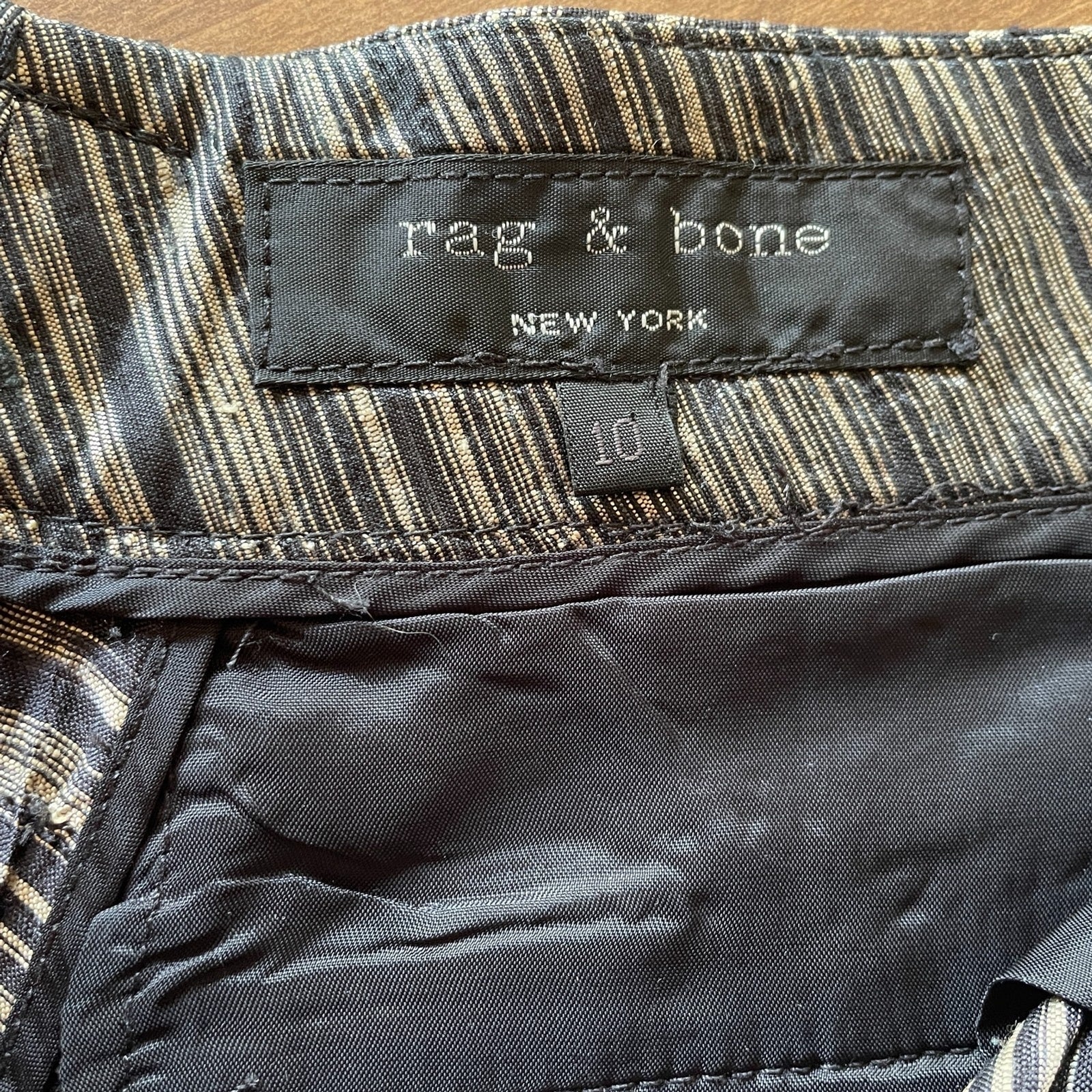 RAG & BONE New Black Gold Metallic % Silk Shorts, Size 108