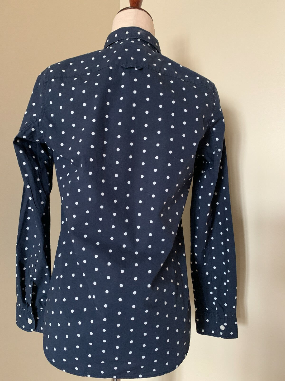 GAP Navy& White Polka Dot 100% Cotton Button Shirt1