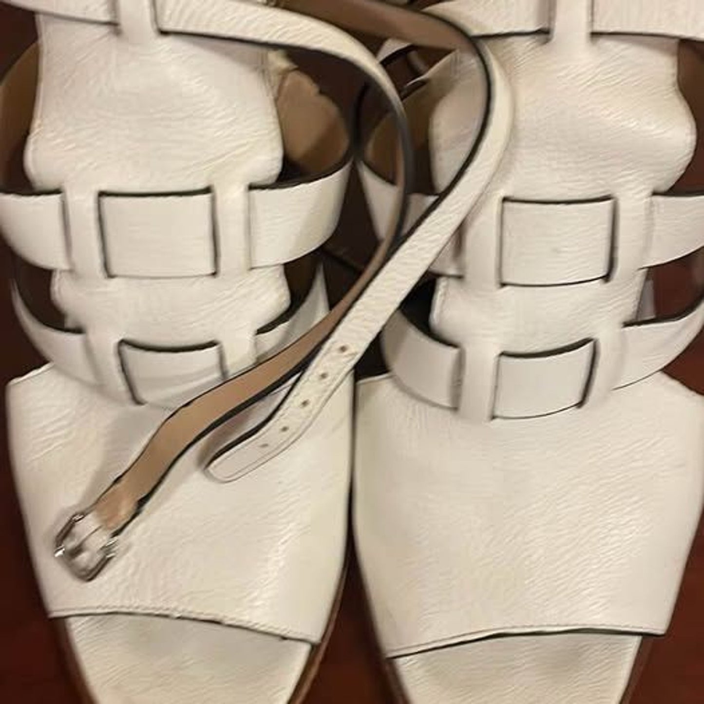 Via Spiga winter white leather open toe strap shoes, Size 85