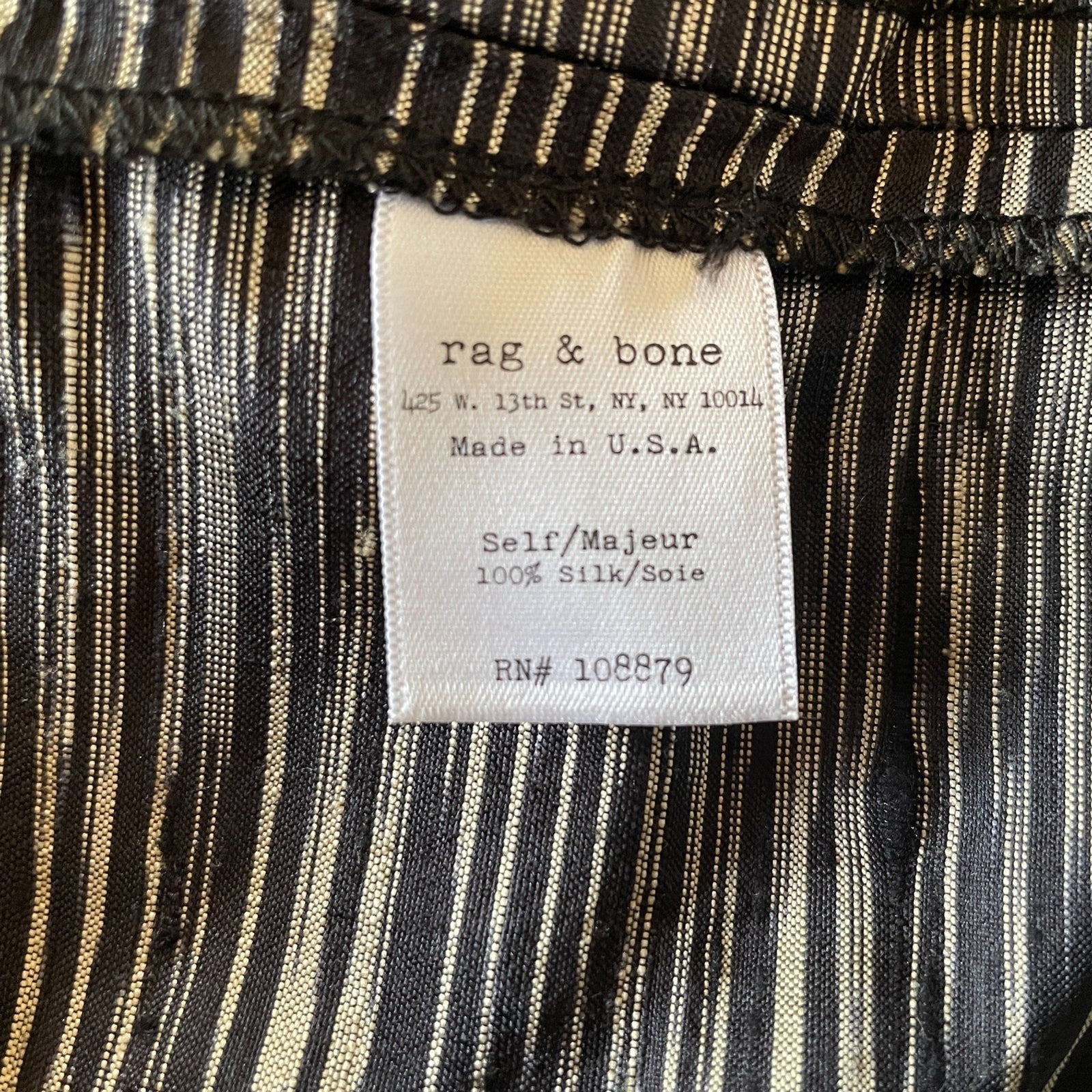 RAG & BONE New Black Gold Metallic % Silk Shorts, Size 104