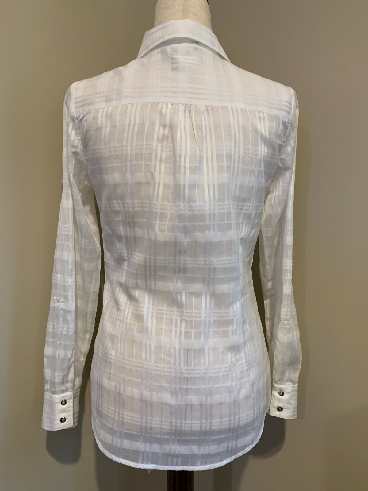 WHITE HOUSE/BLACK MARKET White Button-Down Shirt2