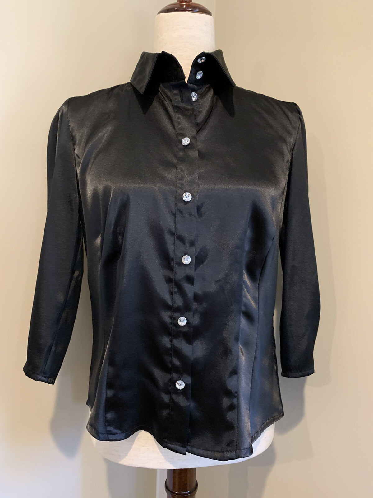 PANTOLOGY Black Blouse w/Mirror-like Buttons0