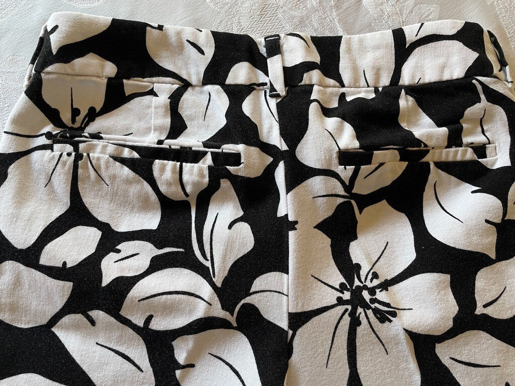 OLD NAVY Diva Bold Black and White Foral Print Cotton Pants, Size 62