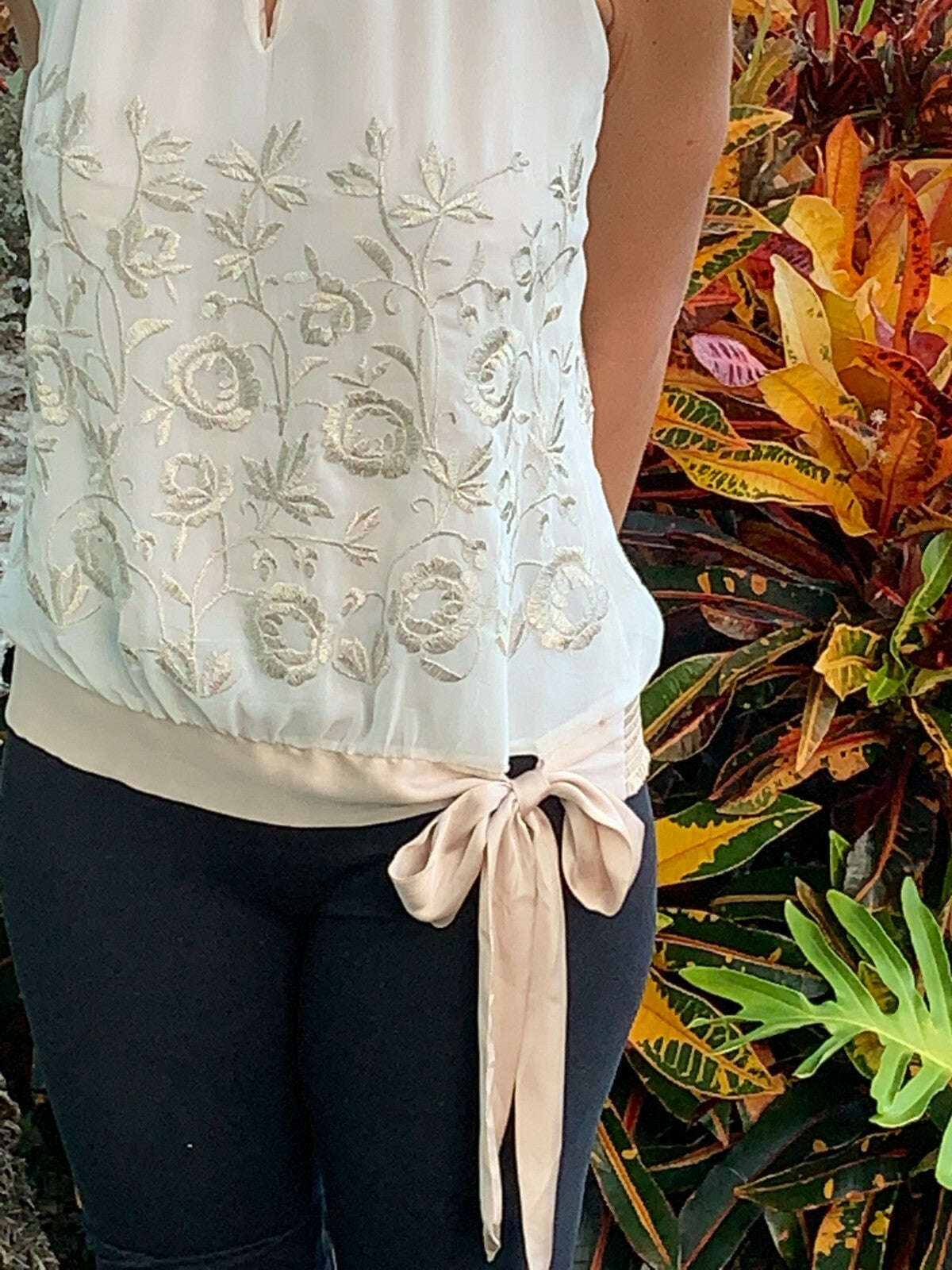 WHITE HOUSE/BLACK MARKET Embroidered Blouse, New7