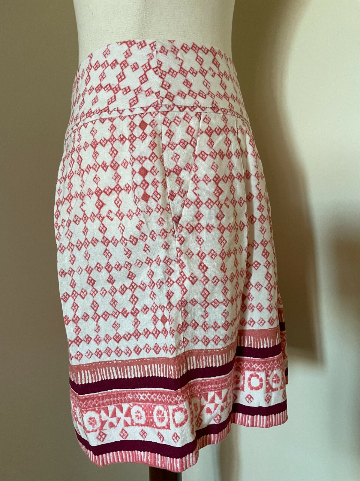 ANN TAYLOR Loft Linen and Rayon Aztec Boho Print Skirt, Size 01