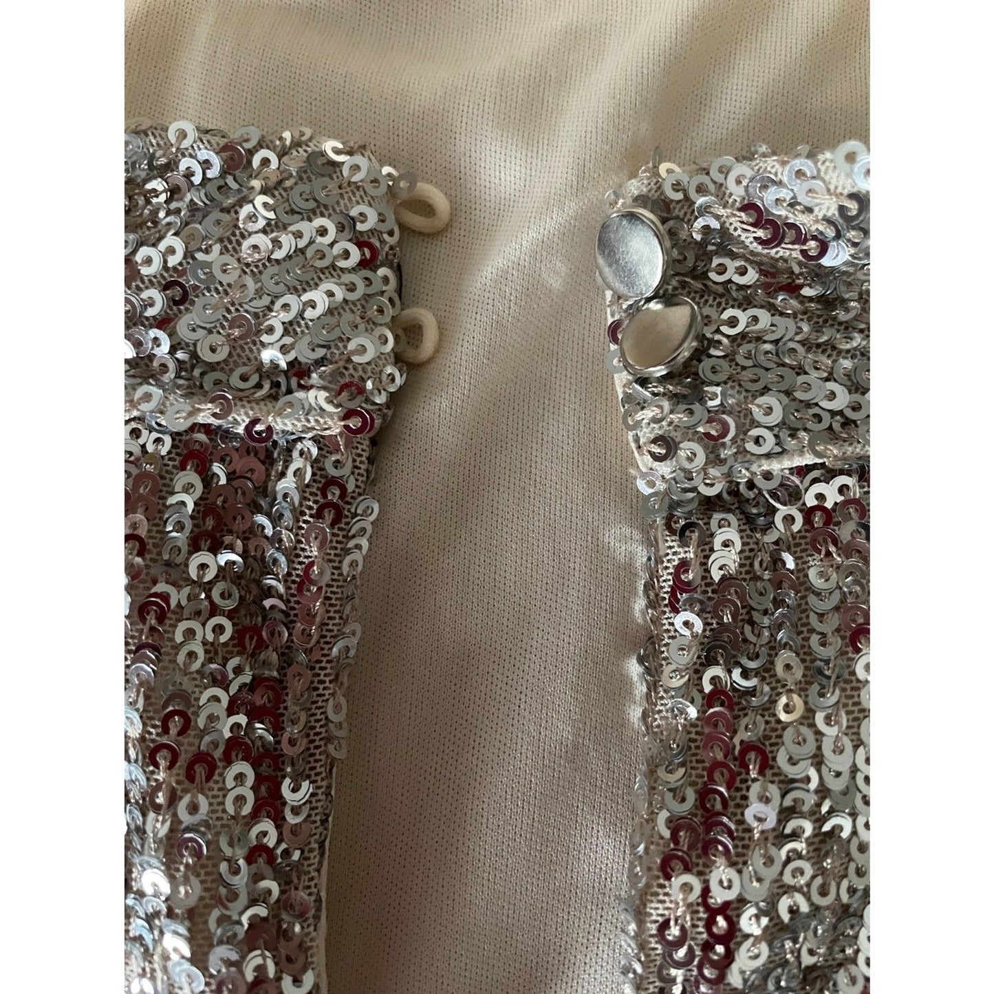 CABLE & GAUGE New Cream Sequin Sleeveless Turtleneck Halter Top, Size Small8