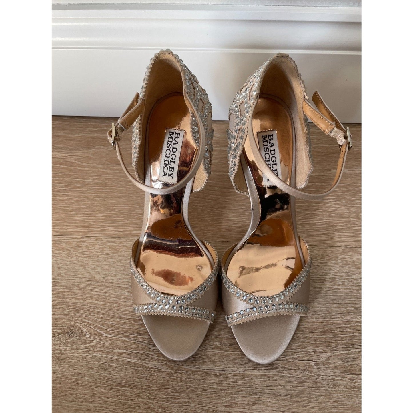 BADGLEY MISCHKA Roxy Evening Leather 3 3/4 inch Sandals, Size 7.50