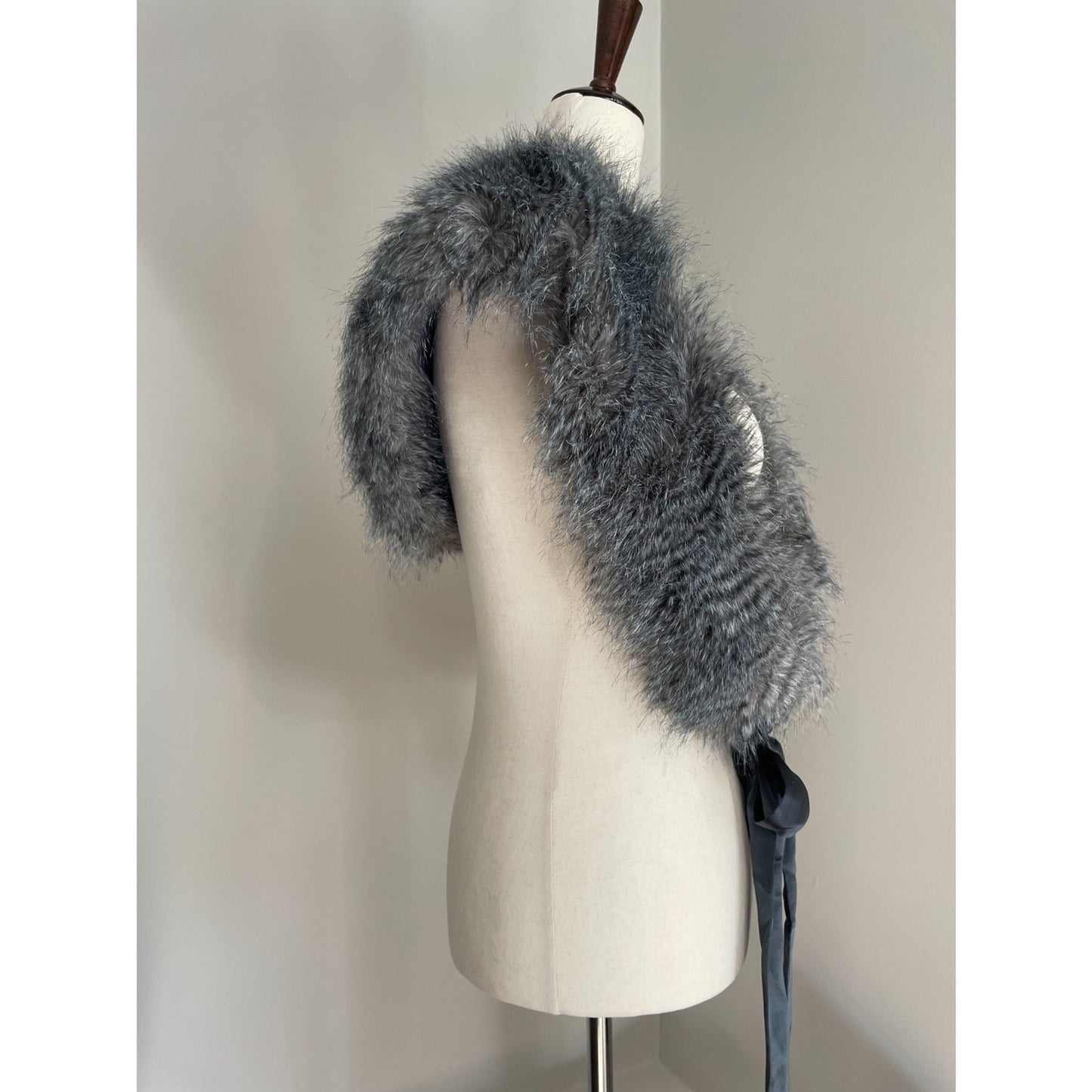 RANDOLPH DUKE The Look Faux Fur Removable Stole Collar, Silver & White1