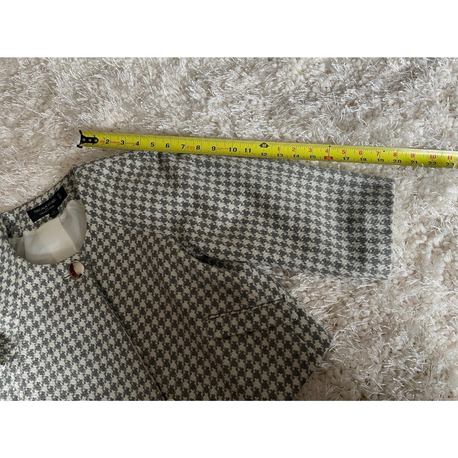 LARRY LEVINE Signature NWOT Soft Gray & Winter White Houndstooth Suit, Size 2P8