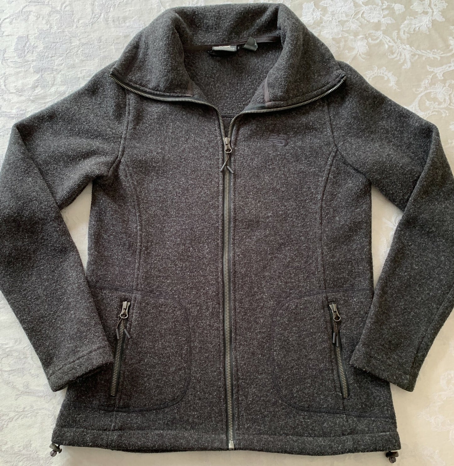 NEW BALANCE Women's Sweater Fleece Full Zip Gray Jacket, Medium1