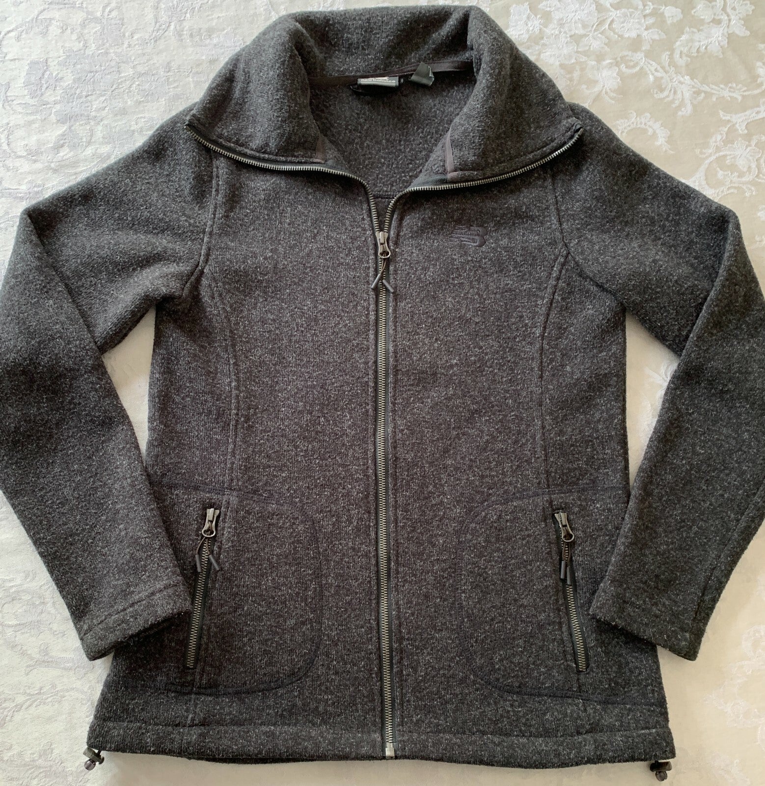 NEW BALANCE Women's Sweater Fleece Full Zip Gray Jacket, Medium1