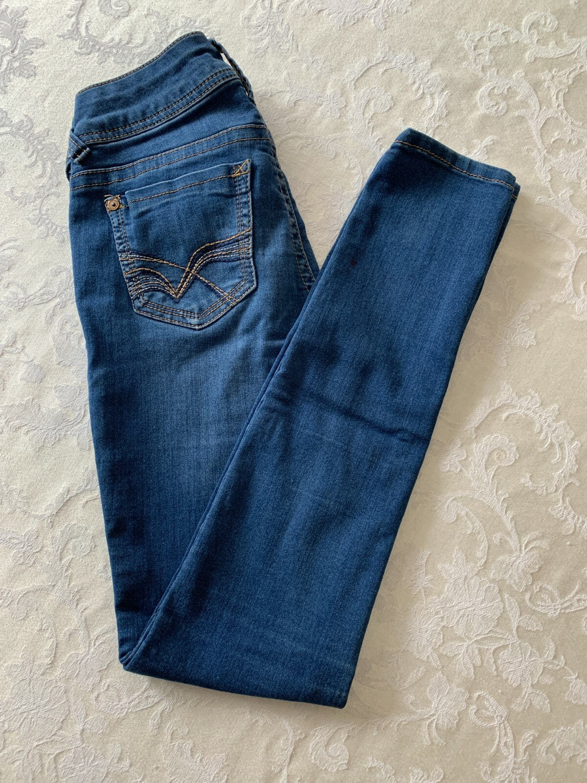 WALLFLOWER Skinny Blue Jeans, Size 00