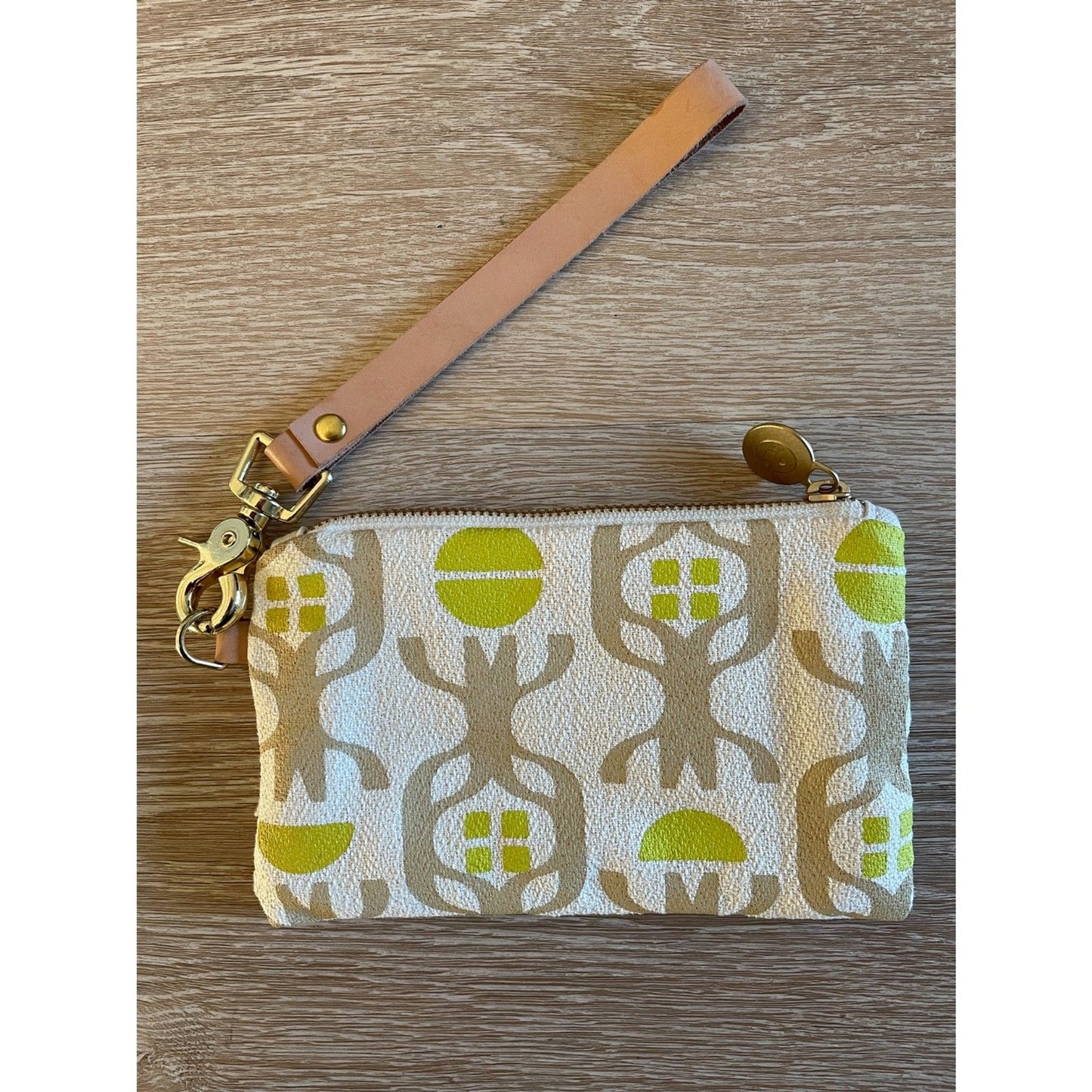 ERIN FLETT Mello & Sand Purse1