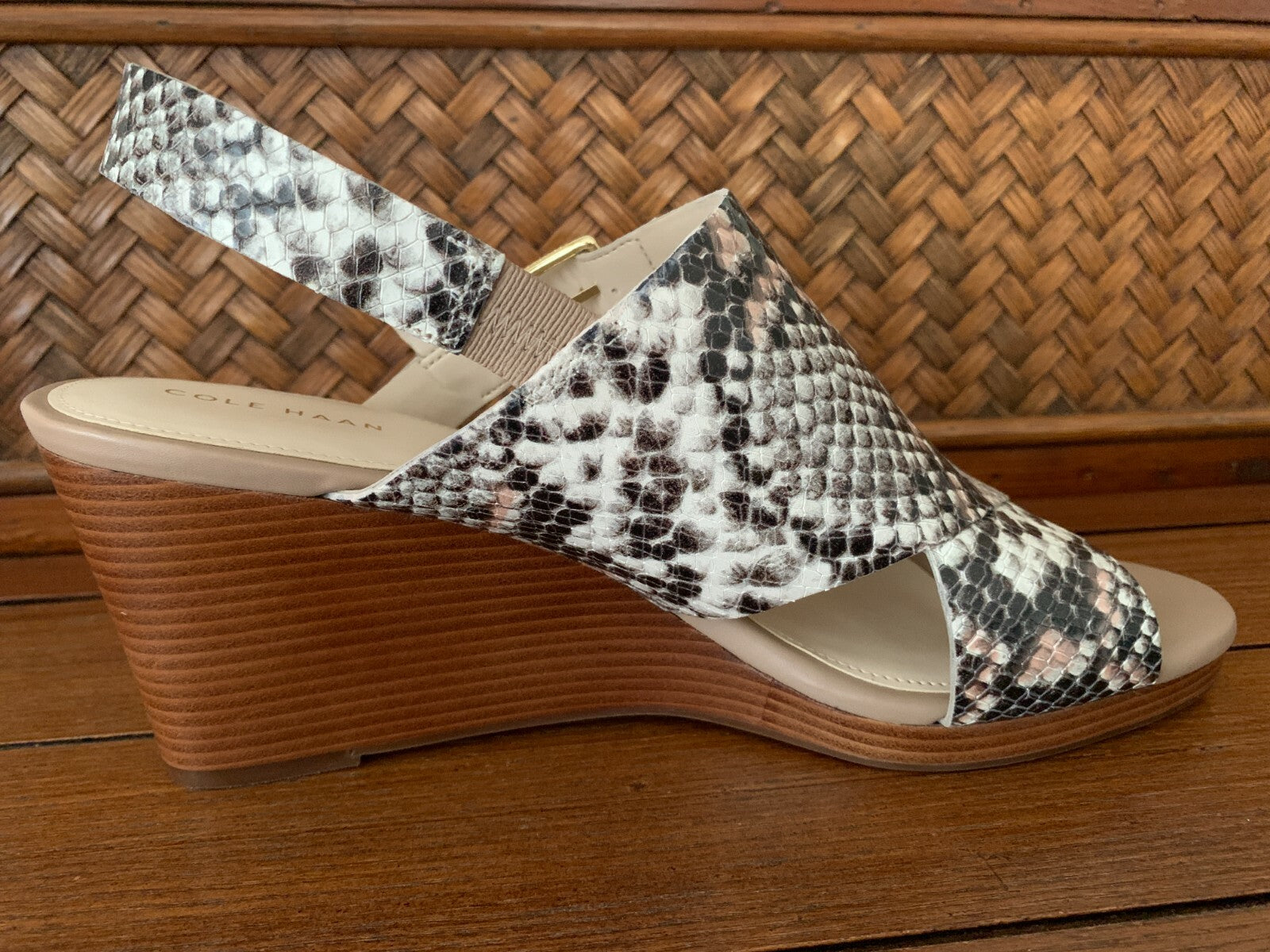 COLE HAAN Philomina Wedge Sandal Embossed Leather Wedge, Size 104