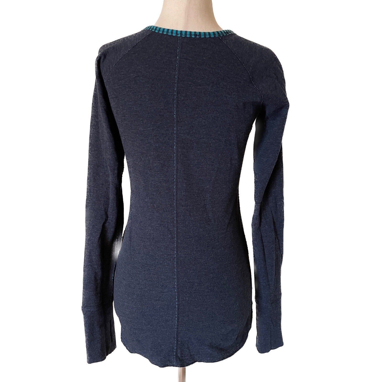 LULULEMON Reversible Green & Blue Stripe Pullover, Size Small6