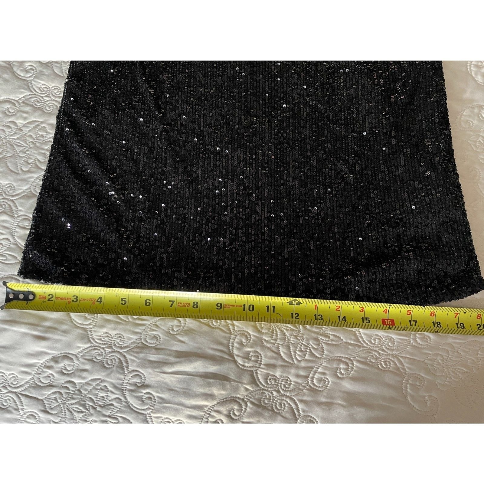 CABLE & GAUGE New Black Sequin Sleeveless Turtleneck Halter Top, Size Small10