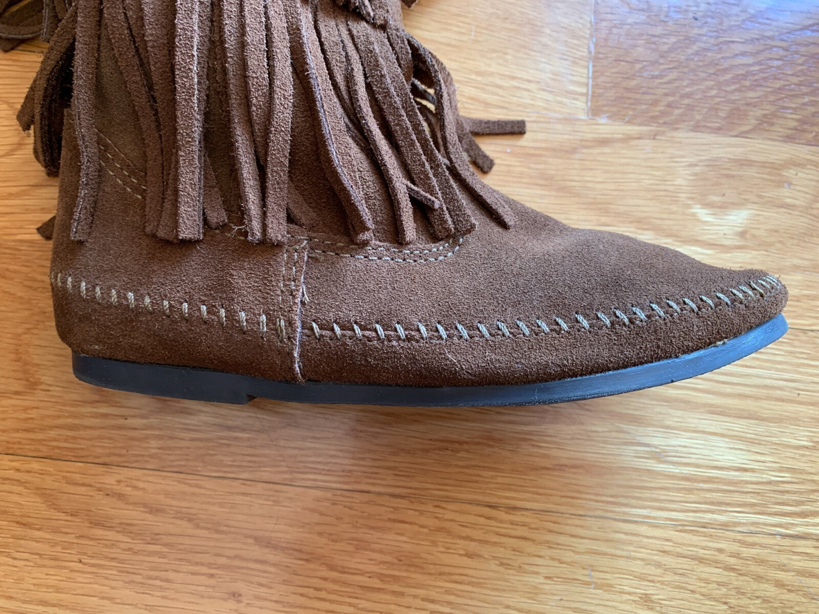 MINNETONKA Brown Suede Three Layer Fringe Boots, Size 74