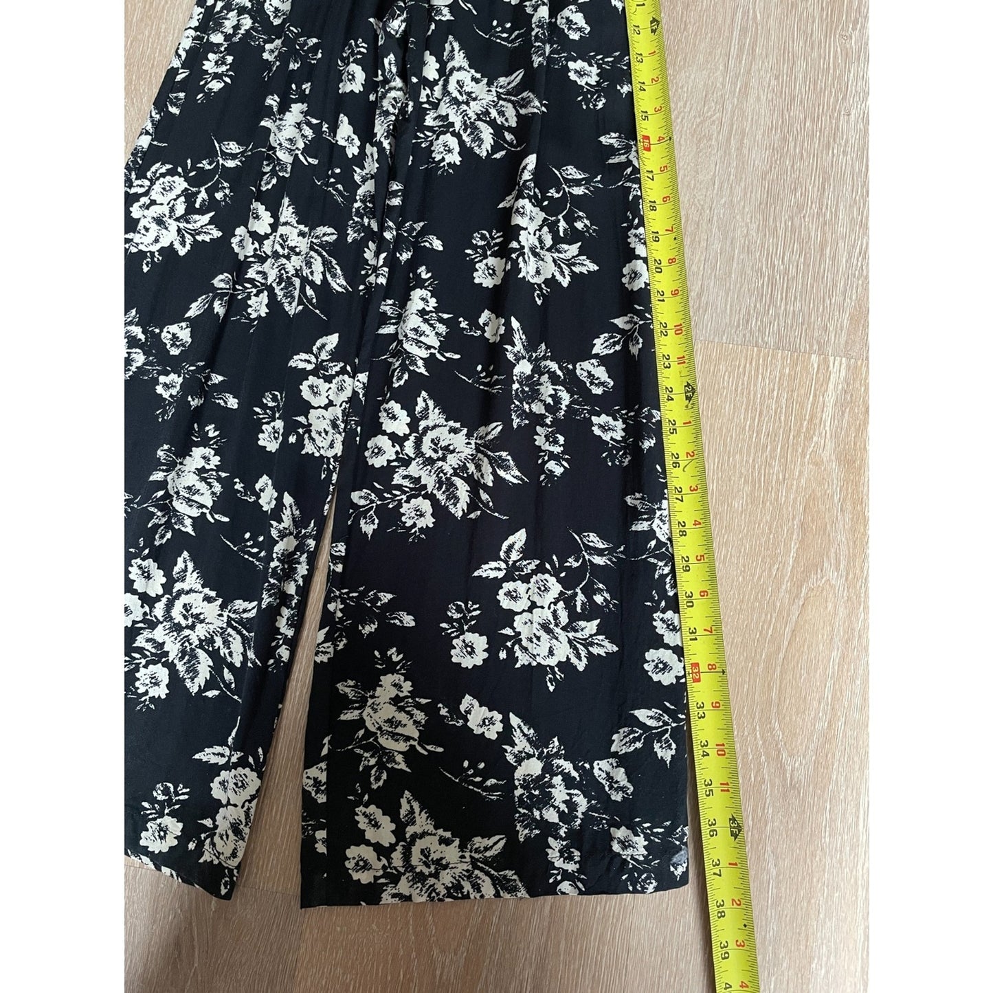 MIMI CHICA Black and White Floral Off-The-Shoulder Jumpsuit, Size XS4