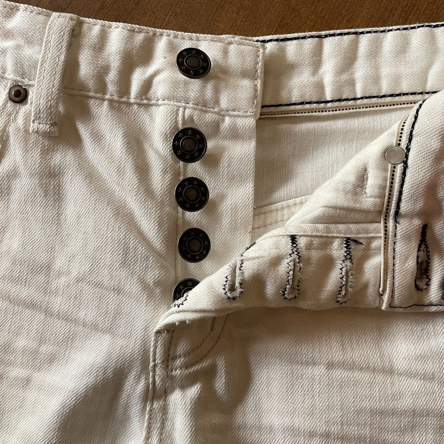 FREE PEOPLE New Off-White Jean Frayed Shorts, Size 252