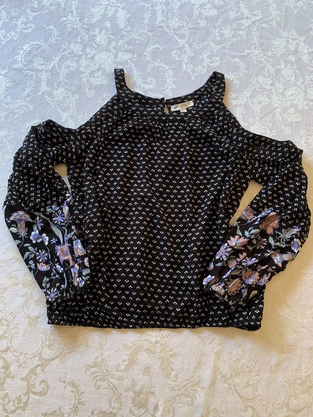 LOVE, FIRE Long Sleeve Cold Shoulder Black/White and Floral Top, Size PS0