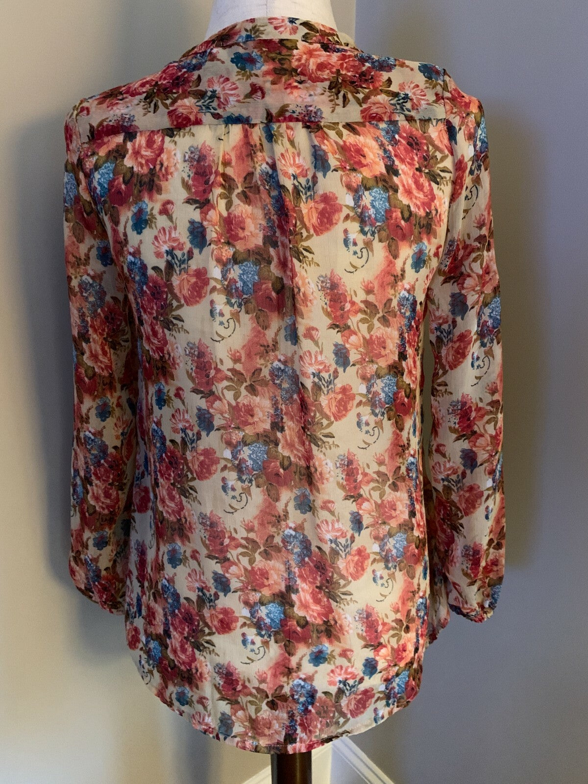 FIRE LOS ANGELES Beautiful Long Sleeve Floral Blouse2