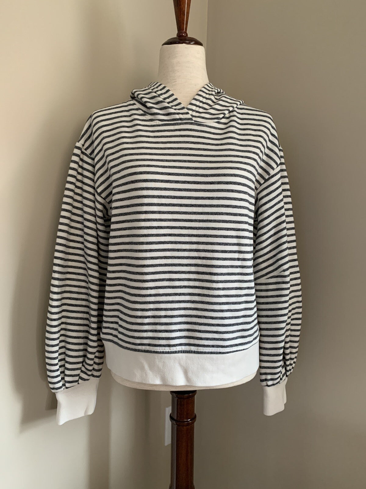 LOU & GREY Striped Sweatshirt0