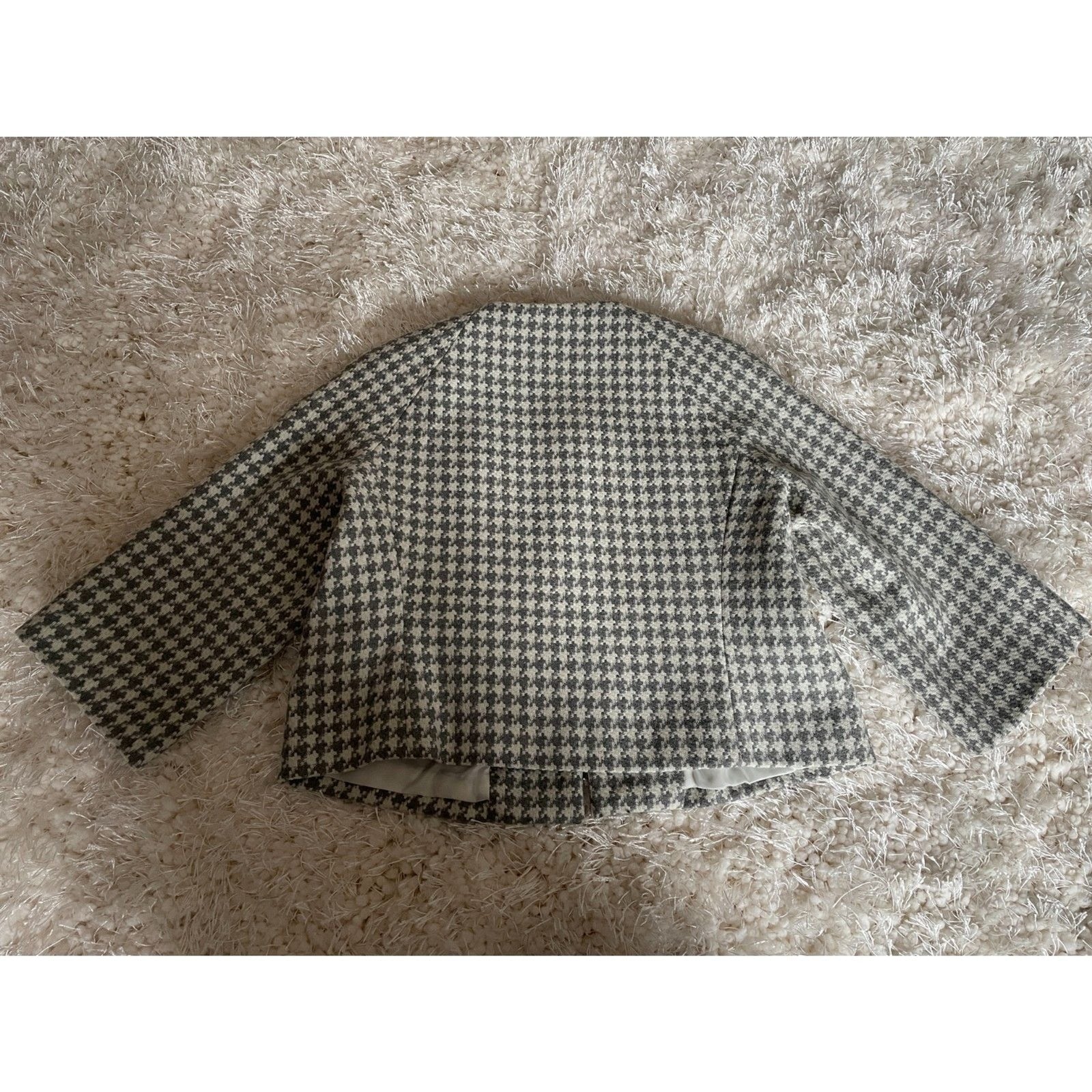 LARRY LEVINE Signature NWOT Soft Gray & Winter White Houndstooth Suit, Size 2P4