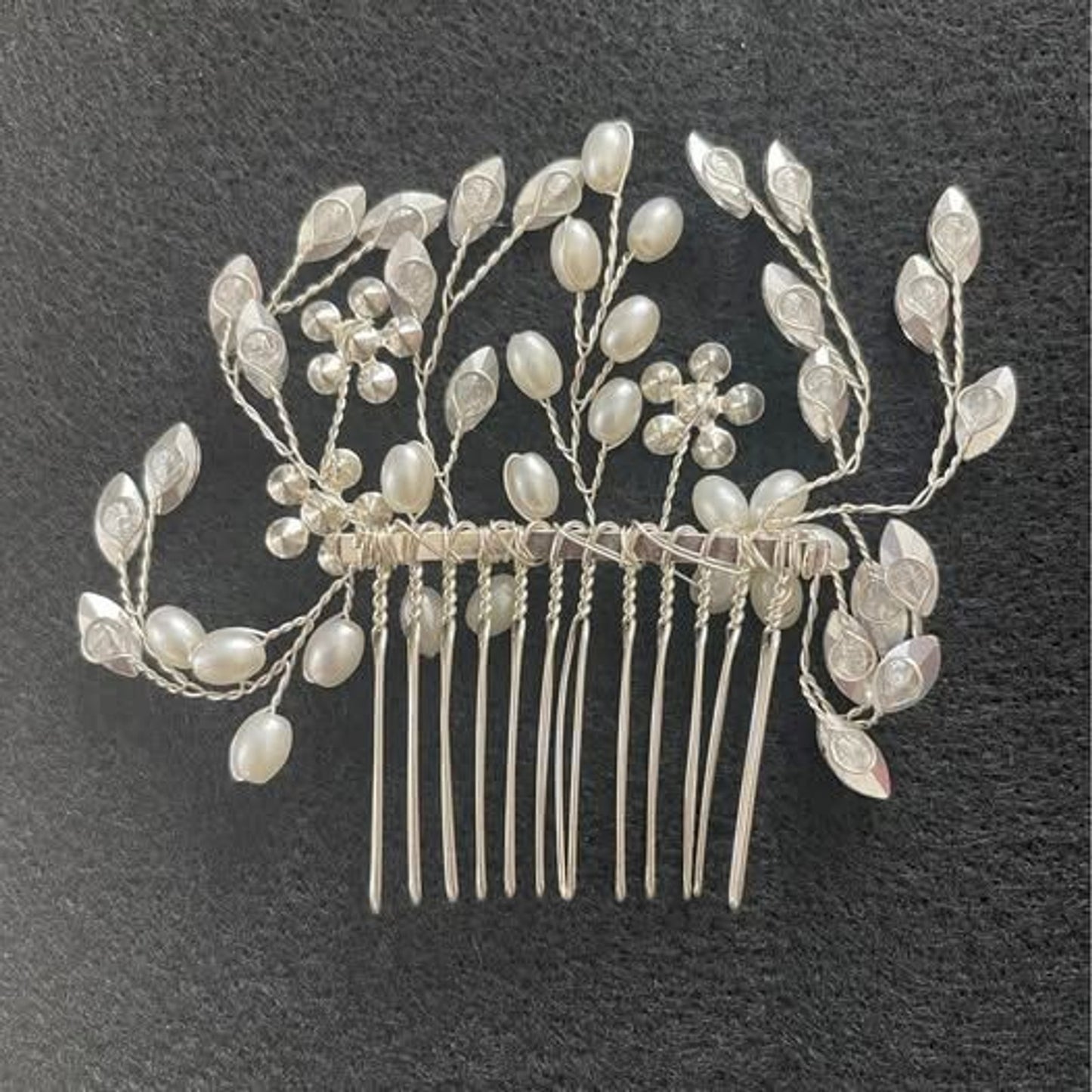 Beautiful Silver, Pearl, and Rhinestone Wedding hair comb1