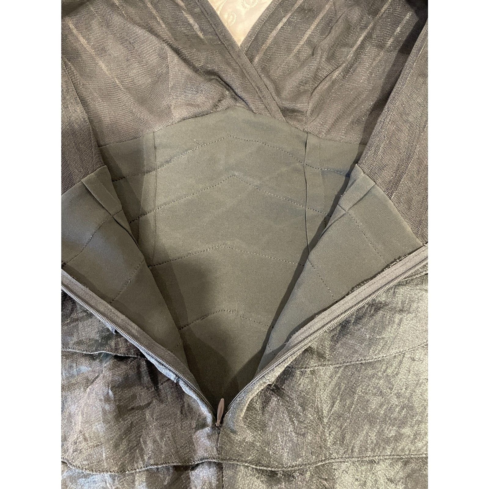 CACHE NWOT Metallic Silver Shutter Pleat Sheath Dress, Size 27