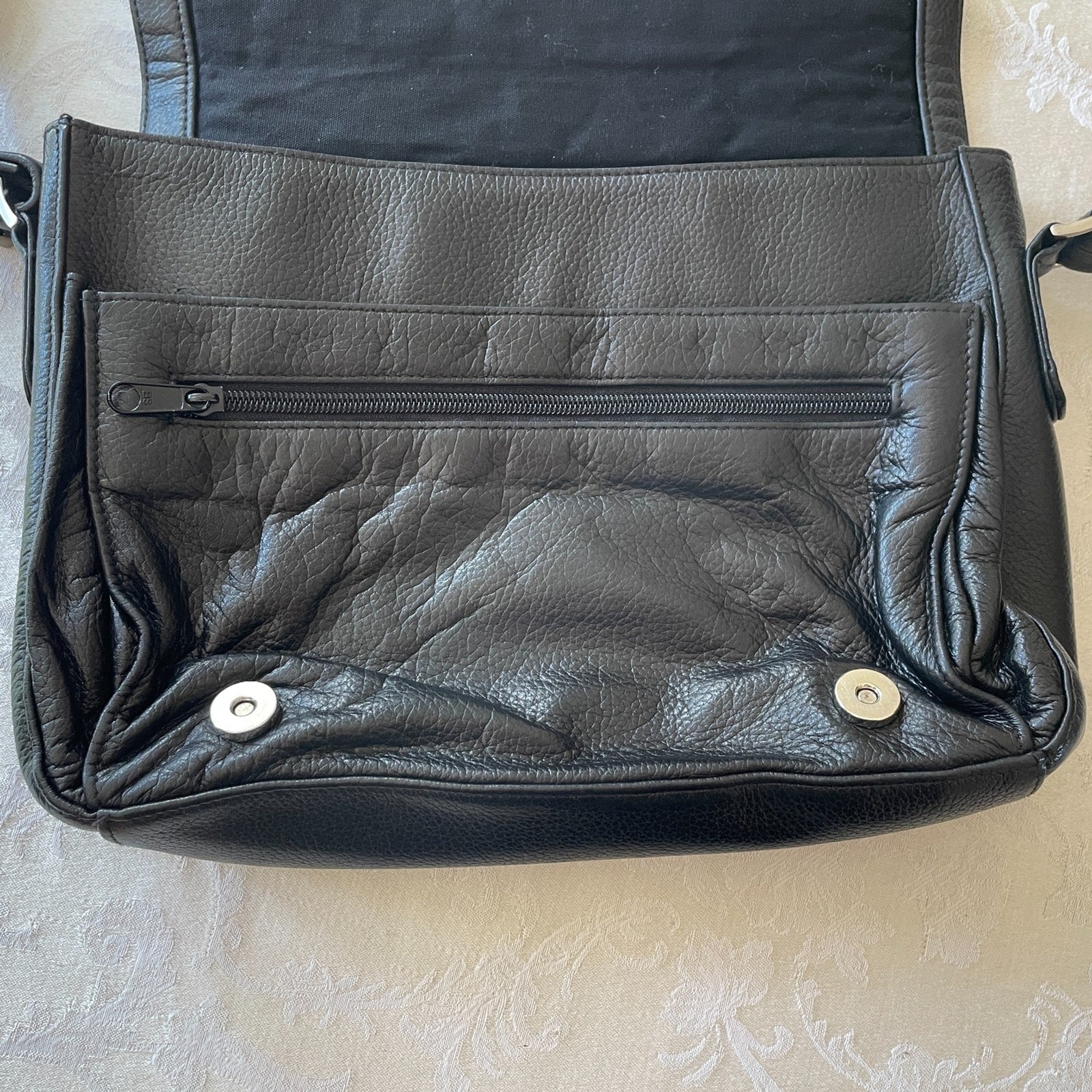 TIGNANELLO Black Genuine Leather Crossbody Bag with Flap Over 4