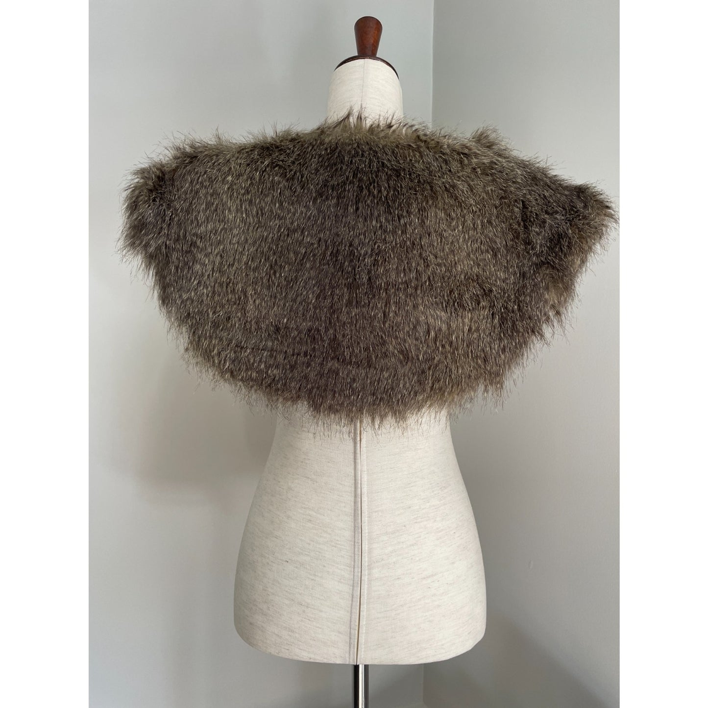 RANDOLPH DUKE Faux Fur Removable Stole Collar, Brown & Cream3