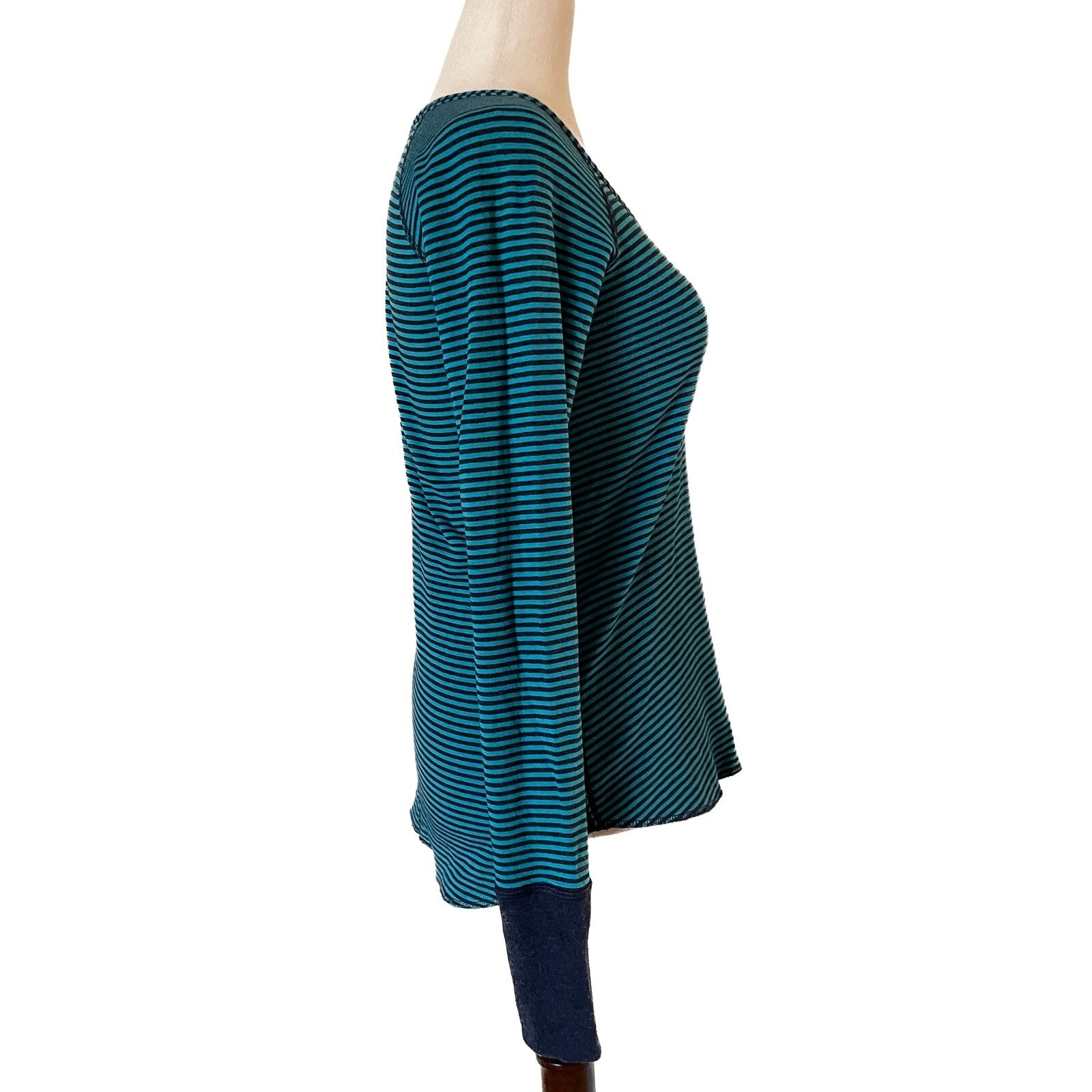 LULULEMON Reversible Green & Blue Stripe Pullover, Size Small3