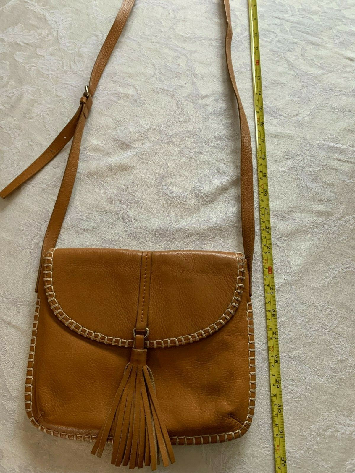 CLARKS Leather Crossbody bag with tassel8