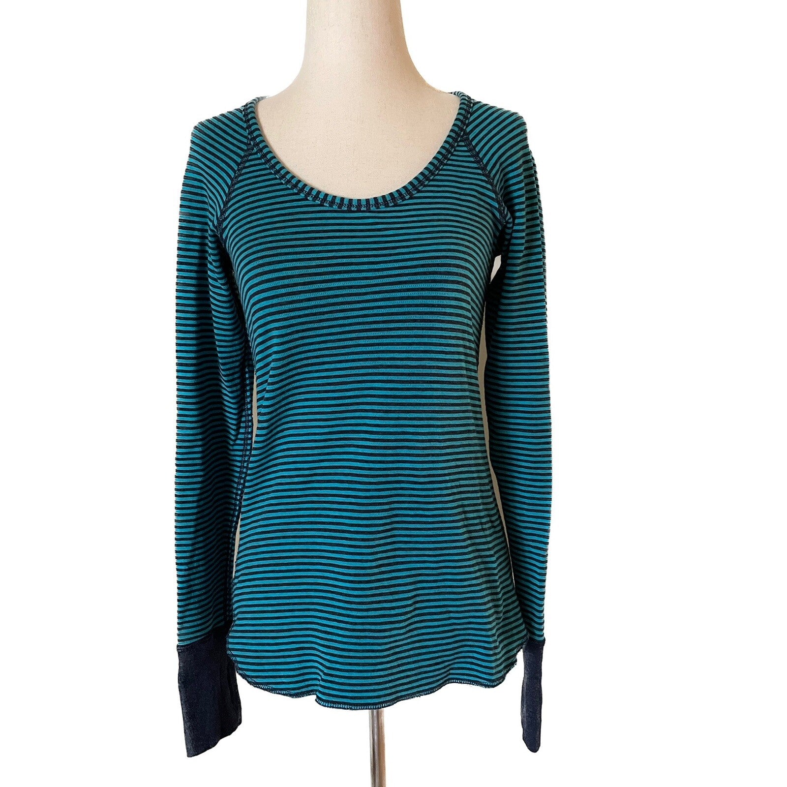 LULULEMON Reversible Green & Blue Stripe Pullover, Size Small1
