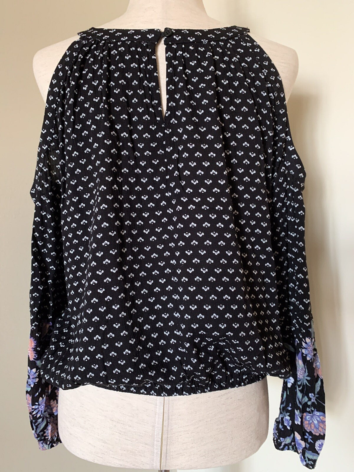 LOVE, FIRE Long Sleeve Cold Shoulder Black/White and Floral Top, Size PS2