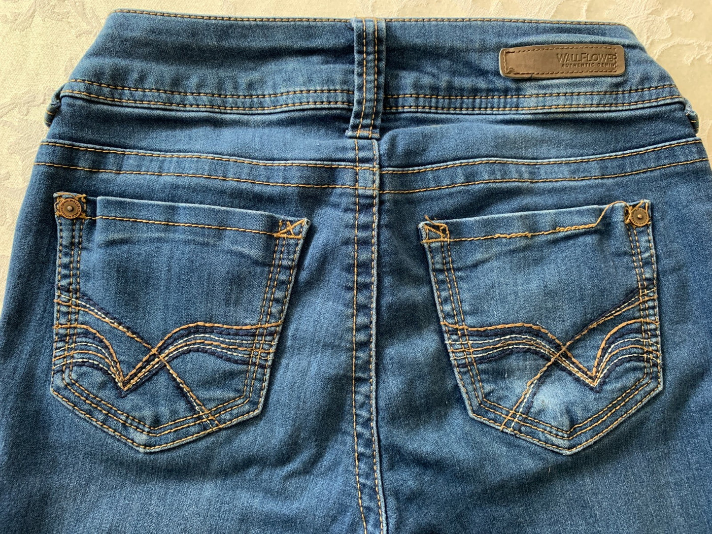WALLFLOWER Skinny Blue Jeans, Size 06